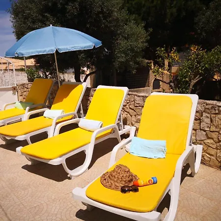 Ferienhaus Cozy Villa Near Balaia Beach Albufeira