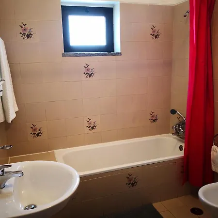 Cozy Villa Near Balaia Beach *